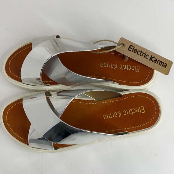 Electric Karma Silver Bickle Slip On Sz 7 NWT - Picture 7 of 10